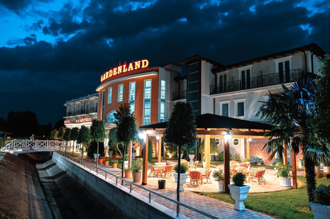 Gardenland Resort Bushat Exterior foto